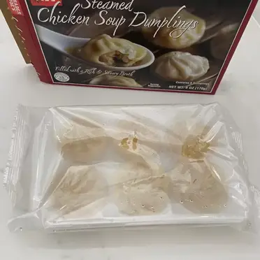  Trader Joe's Steamed Chicken Soup Dumplings (Pack of 8) -  Frozen White Chicken Meat Filled with a Rich and Savory Broth - Delicious  Frozen Meal & Entree and Ready Set